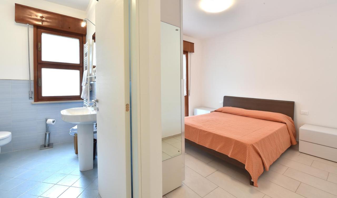 Villa Rosa Lignano Sabbiadoro Eksteriør billede