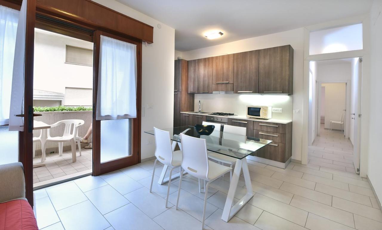 Villa Rosa Lignano Sabbiadoro Eksteriør billede